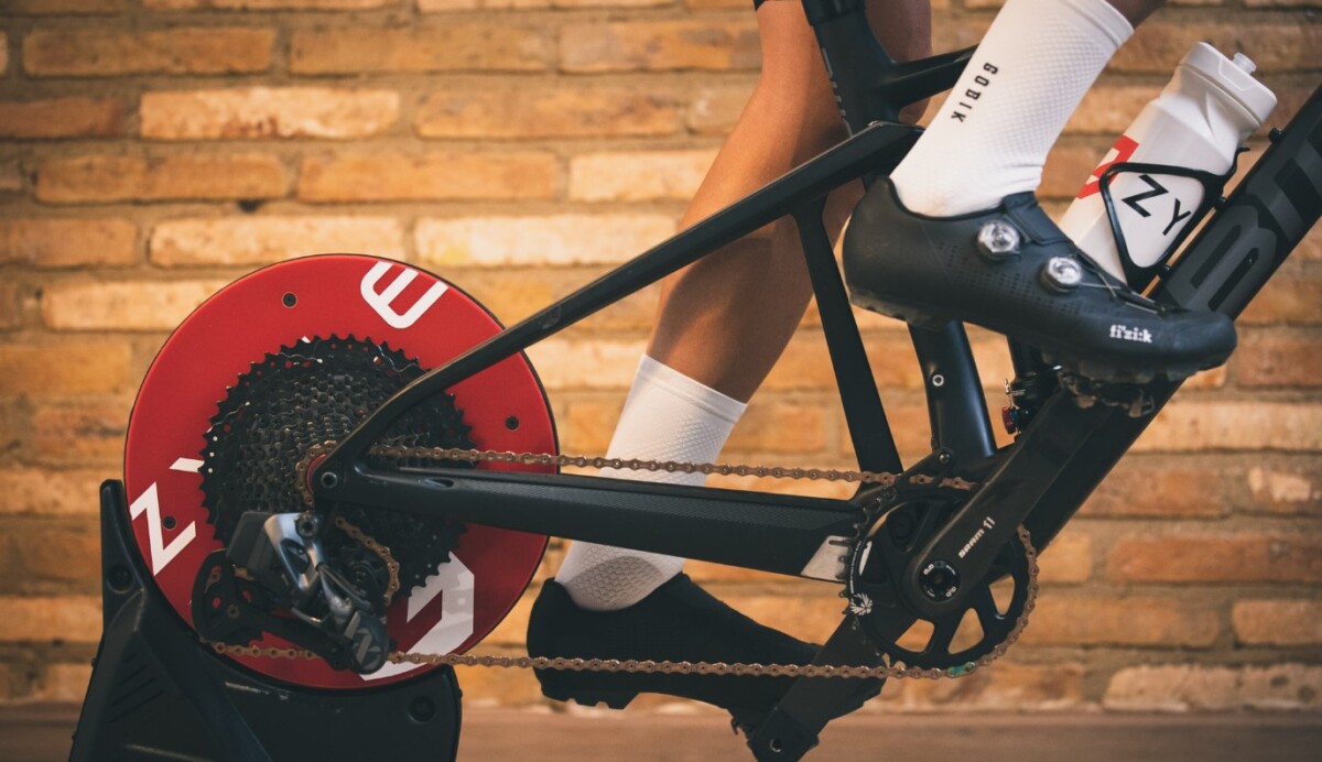 5 Beneficios del entrenamiento ciclista en rodillo